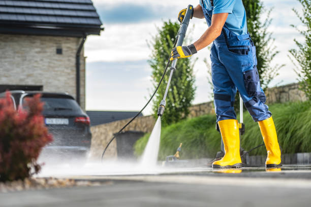 Best Commercial Building Pressure Washing  in Dade City, FL